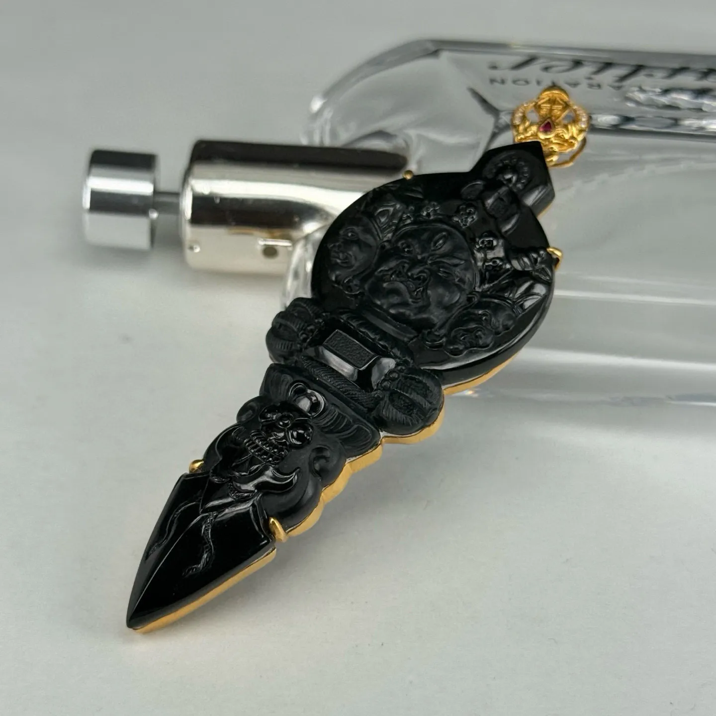 精品18k墨翠降魔杵 种好色正 黑度极好 打灯通透 油性十足 尺寸85