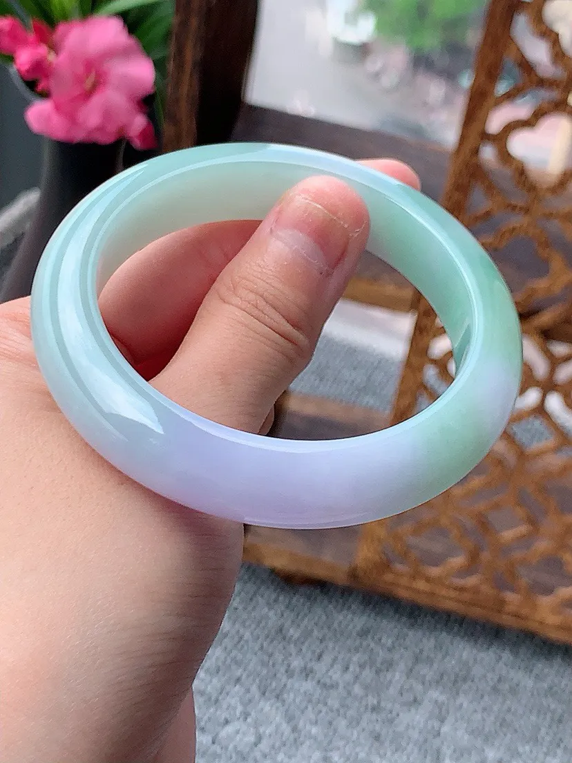 a货翡翠老坑春彩紫罗兰飘绿厚装正装正圈手镯56-57圈口尺寸56×12.7×9mm 重量66.00g 0702