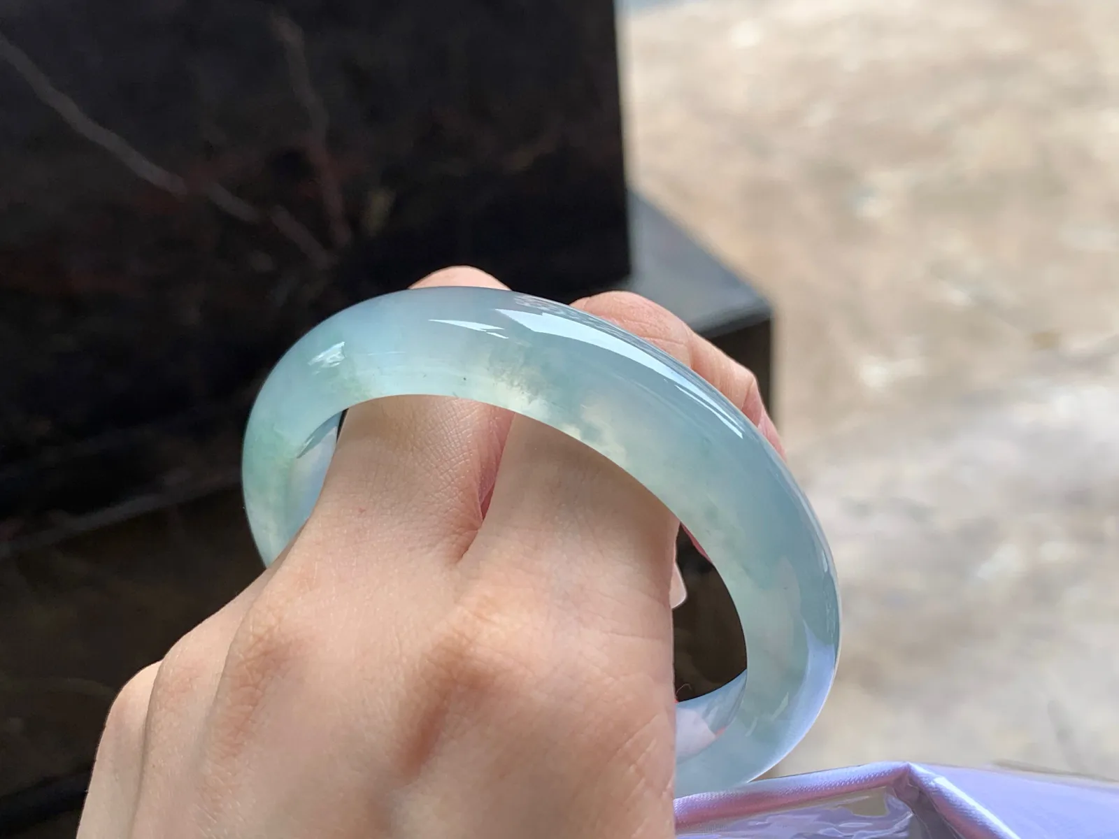 冰种晴底手镯
种老55.6/13/8.6mm