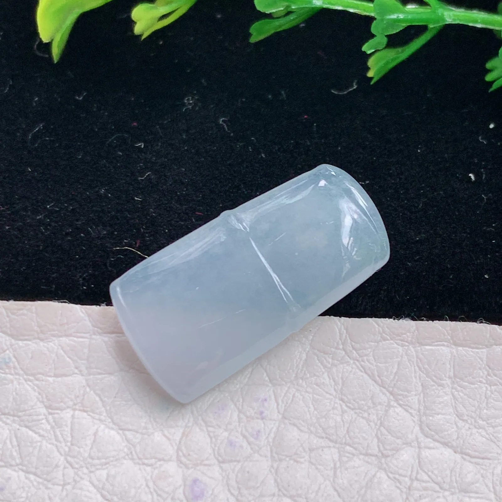 Lz实拍22.6*11.8*4.3翡翠A货精雕冰紫节节高 竹节玉吊坠