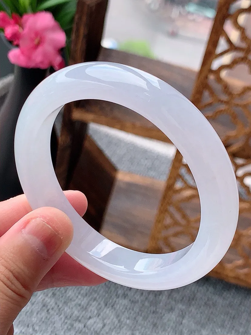 a货翡翠老坑白月光正装正圈手镯55-56圈口 尺寸55.8×11.2×8.5mm 重量55.44g 