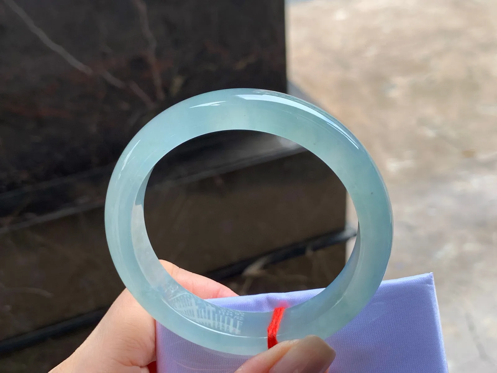 冰种晴底手镯
种老55.6/13/8.6mm