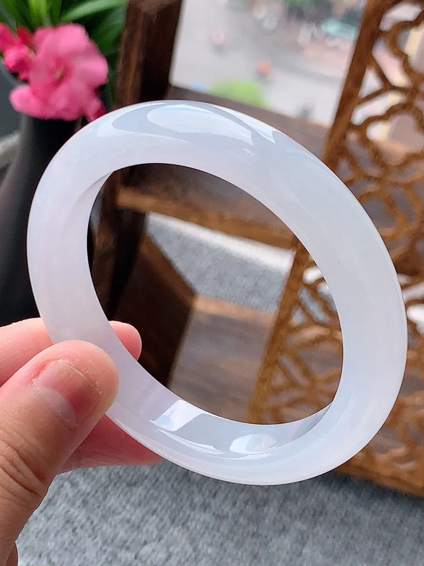 a货翡翠老坑白月光正装正圈手镯55-56圈口 尺寸55.8×11.2×8.5mm 重量55.44g 