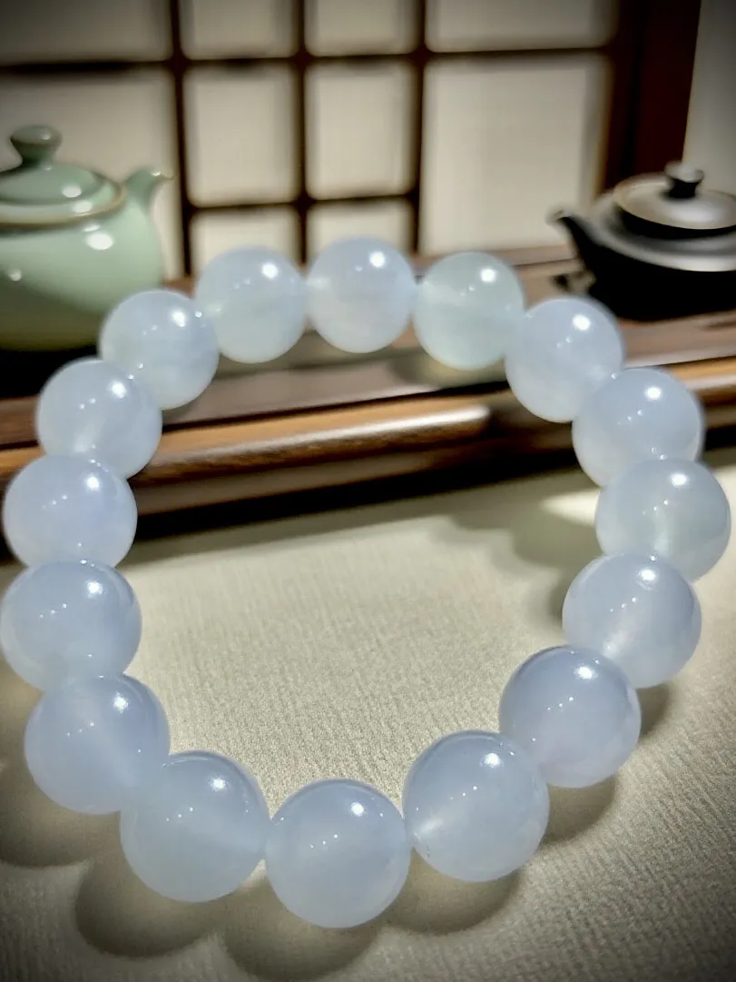 白冰珠子手串，直径约12.5～13mm，16粒，