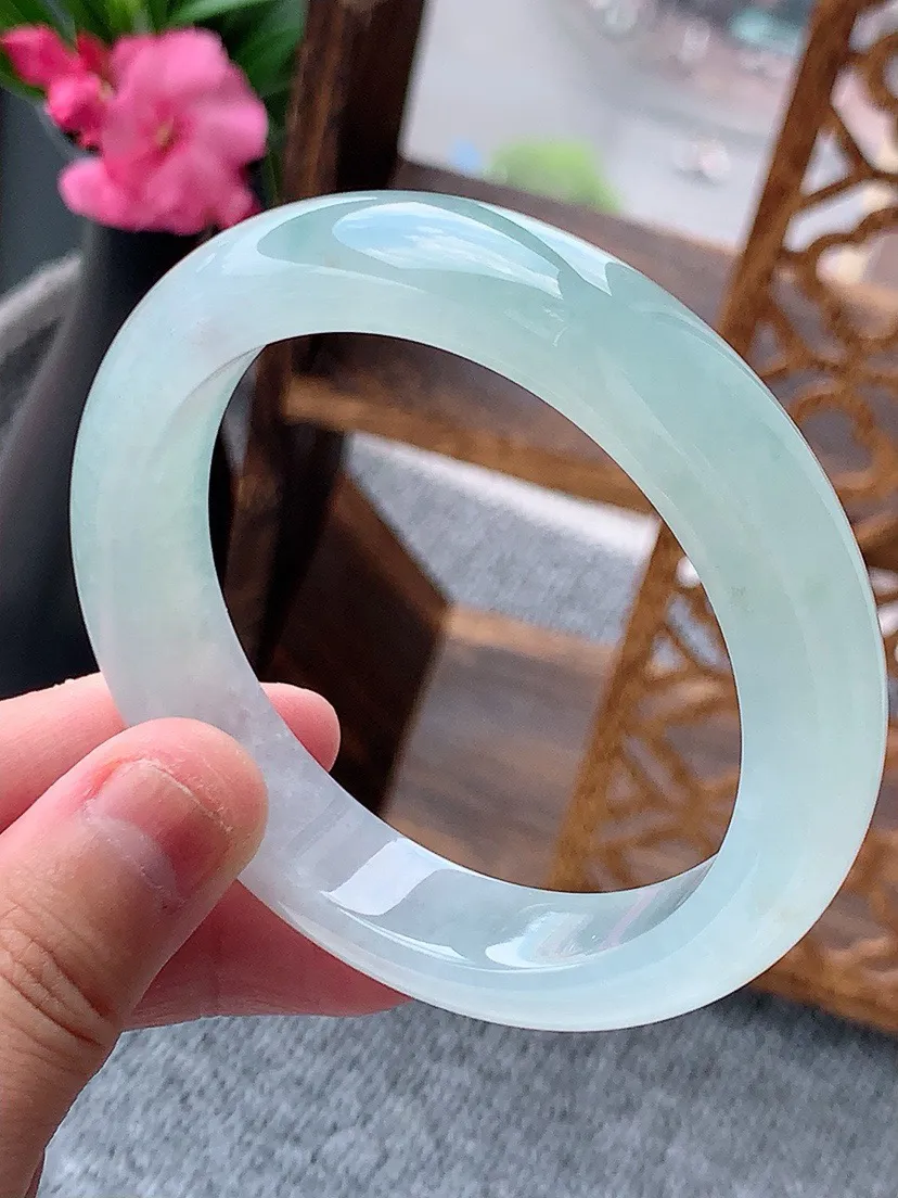 a货翡翠老坑晴水飘花正装正圈手镯56-57圈口 尺寸56.8×12.8×8.8mm 重量65.77g