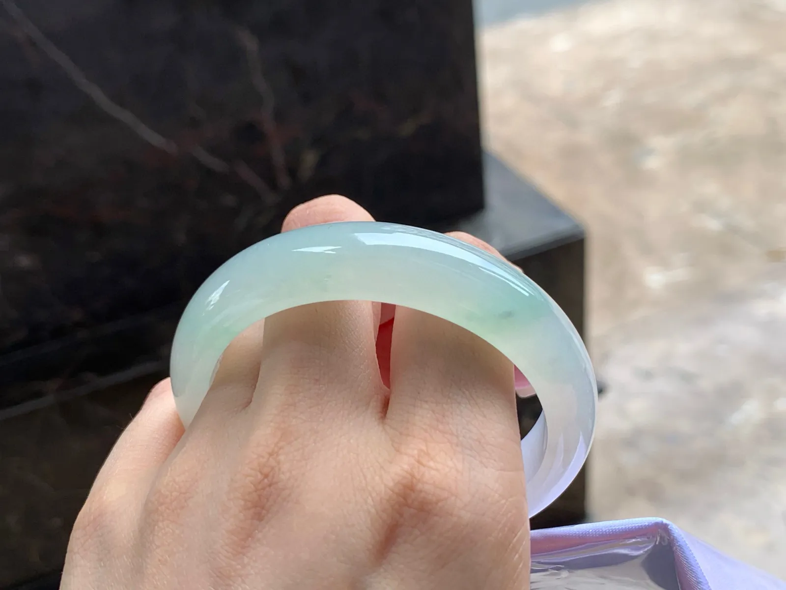 冰手镯
水润56.3/14.8/8.3mm