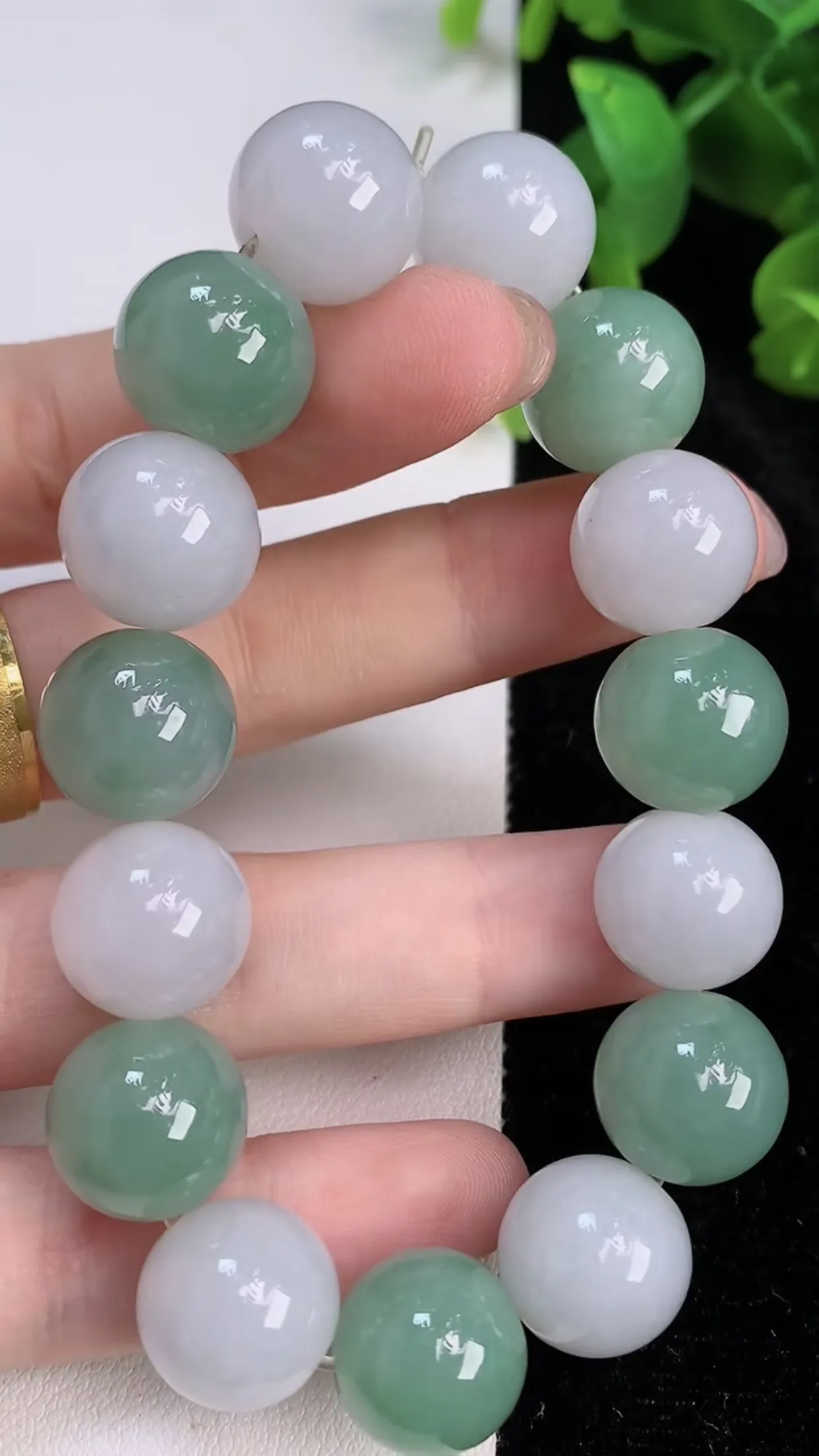 缅甸天然翡翠a货 老坑料起胶冰润 双彩圆珠手串 手链  尺寸13.5mm 15颗 y  62.41