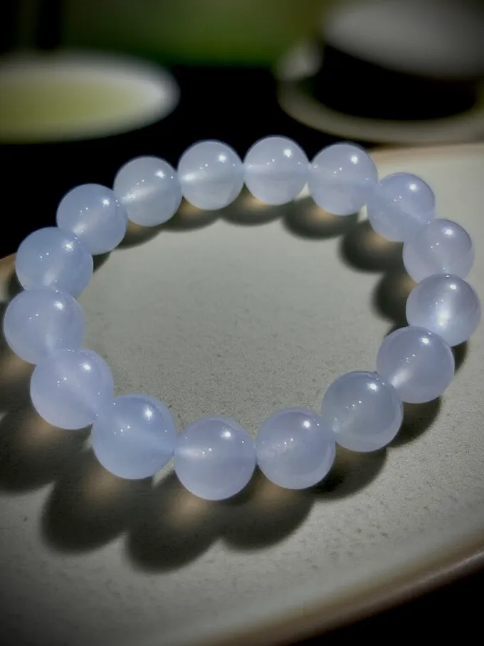 白冰珠子手串，直径约13mm，
16粒，