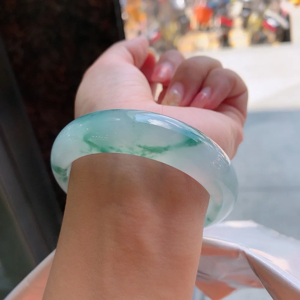 正圈冰玻飘花 无瑕 尺寸:55.5/15.9/8.2 宽版霸气 花美🥰🥰