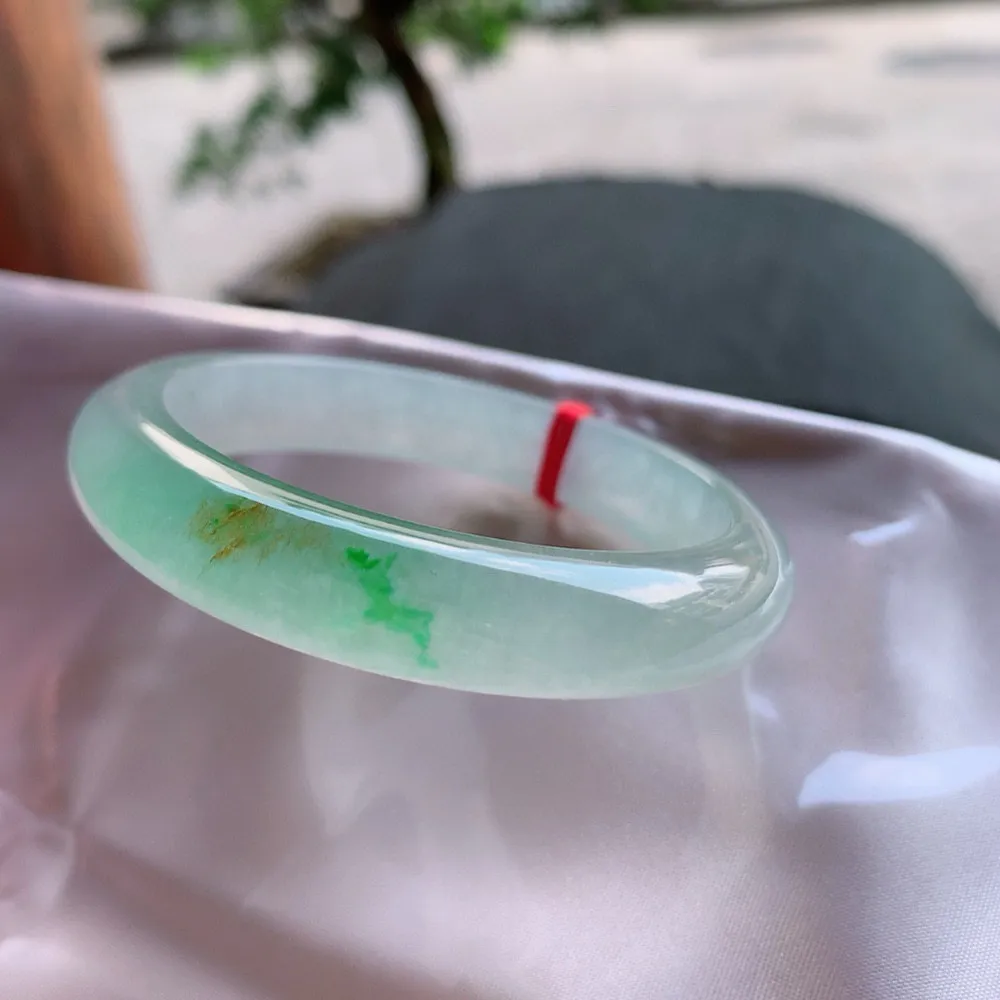 正圈高冰黄加绿 无瑕 尺寸:53.3/10.9/7.6  种色俱佳🥰🥰