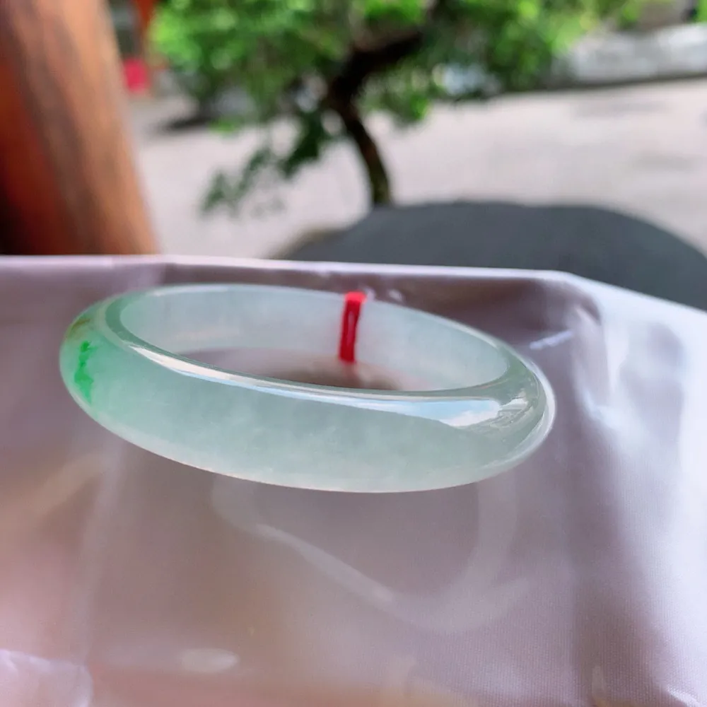 正圈高冰黄加绿 无瑕 尺寸:53.3/10.9/7.6  种色俱佳🥰🥰