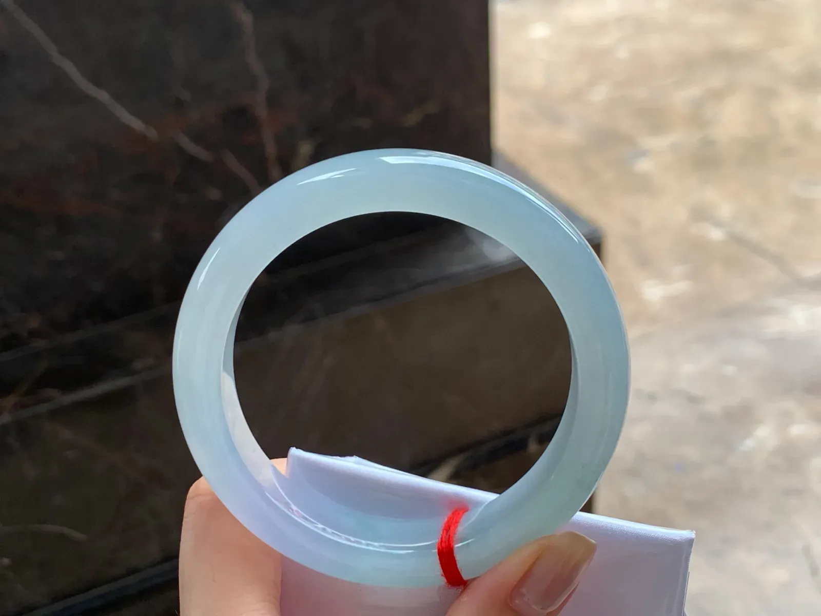 大圈手镯
水润60/13/9.6mm