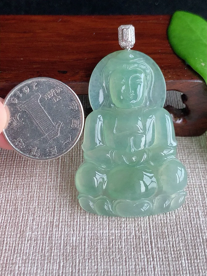 a货翡翠老坑冰种18K金伴钻镶嵌晴水正装观音吊坠 尺寸57.8×50.8×33×5mm 重量15.40g 0714
