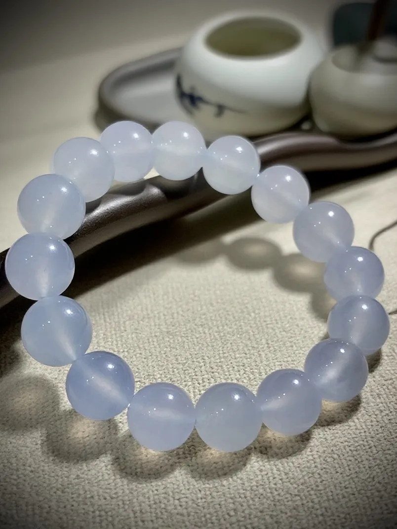 白冰珠子手串，直径约13mm，
16粒，