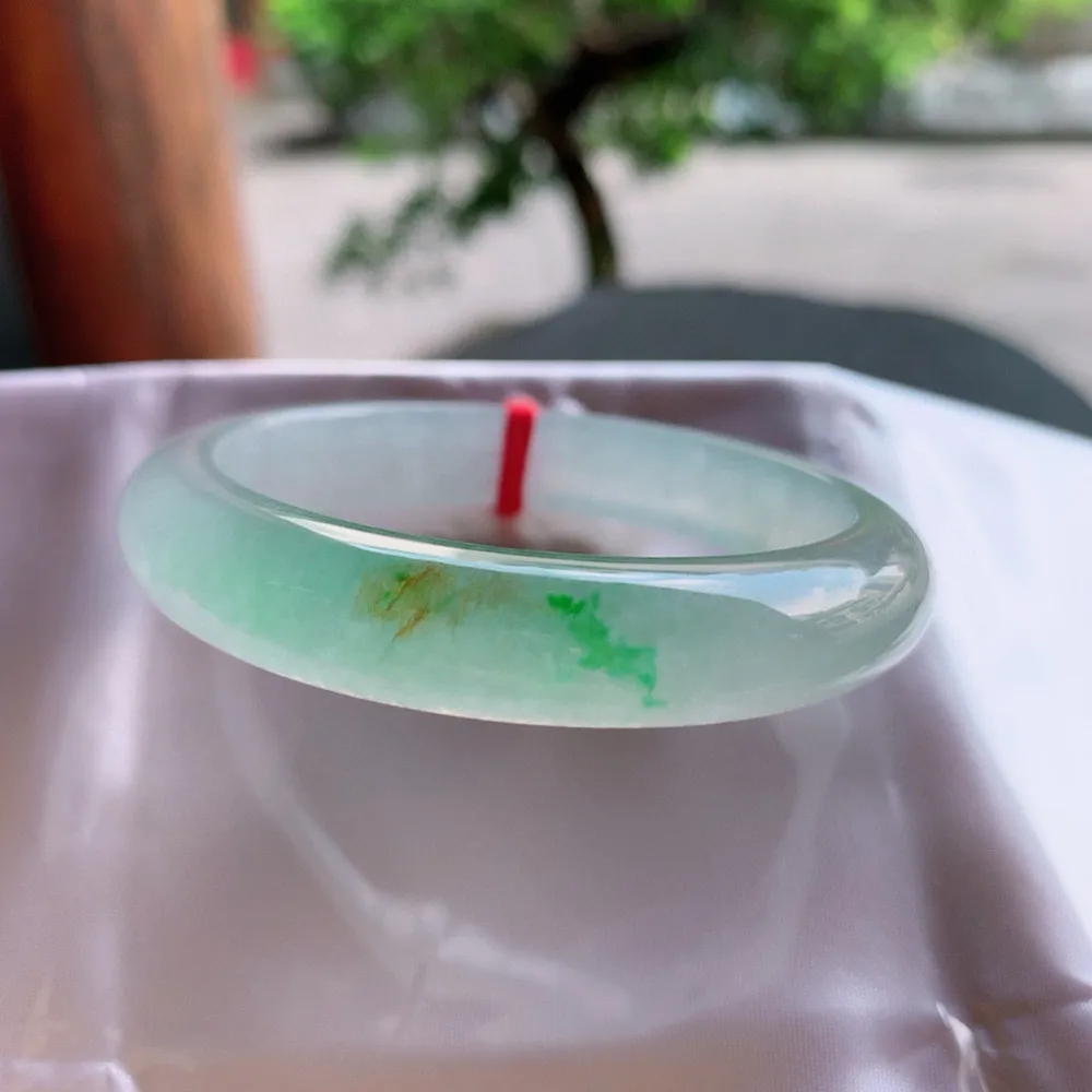 正圈高冰黄加绿 无瑕 尺寸:53.3/10.9/7.6  种色俱佳🥰🥰