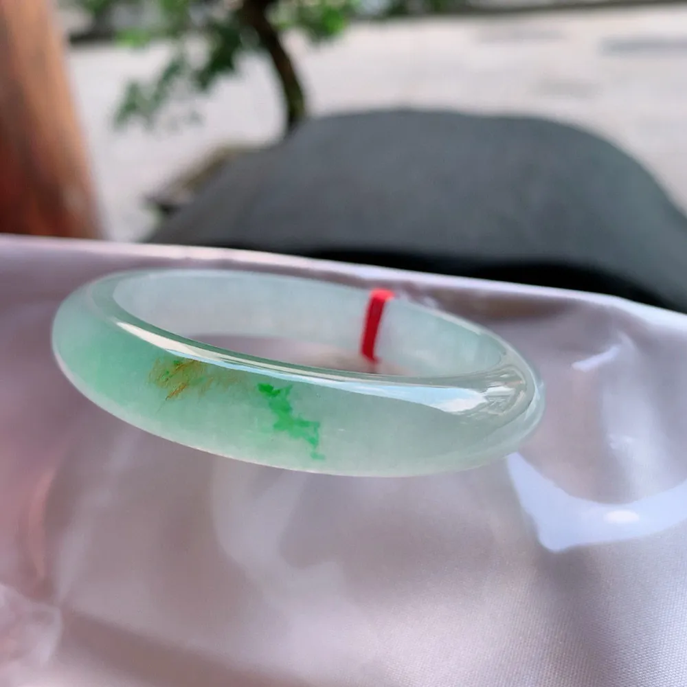 正圈高冰黄加绿 无瑕 尺寸:53.3/10.9/7.6  种色俱佳🥰🥰