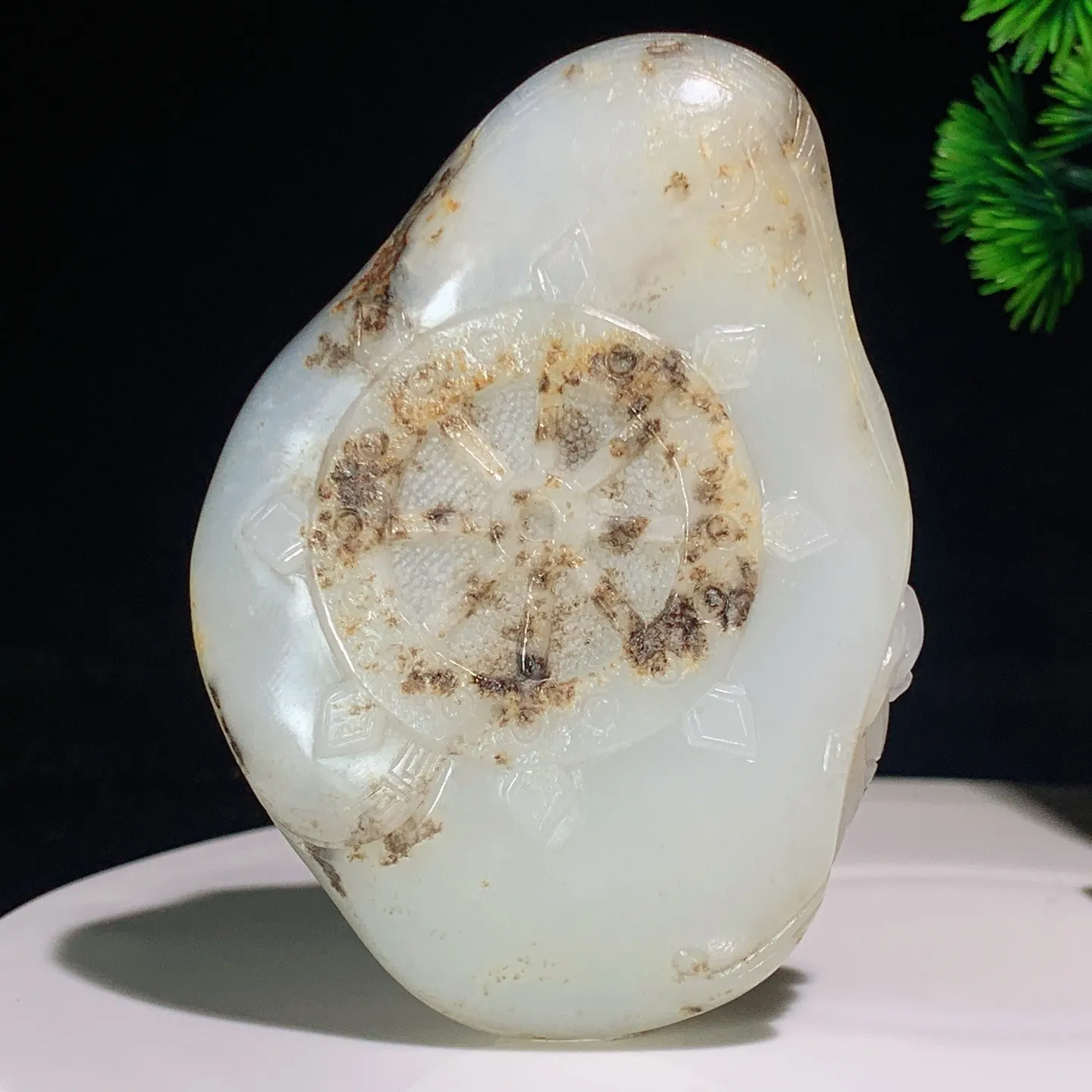 新疆籽料青花黄财神把件 尺寸88/18/63重154克，玉质细腻油润 底色纯净 脂粉好，品质好！lt2507012
