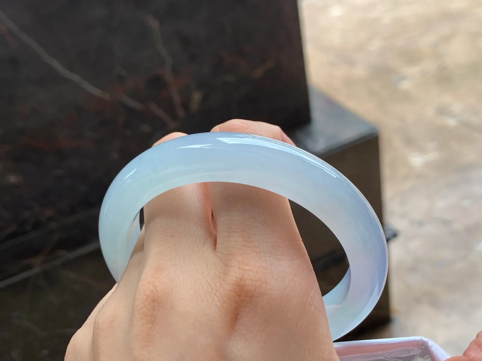 大圈手镯
水润60/13/9.6mm