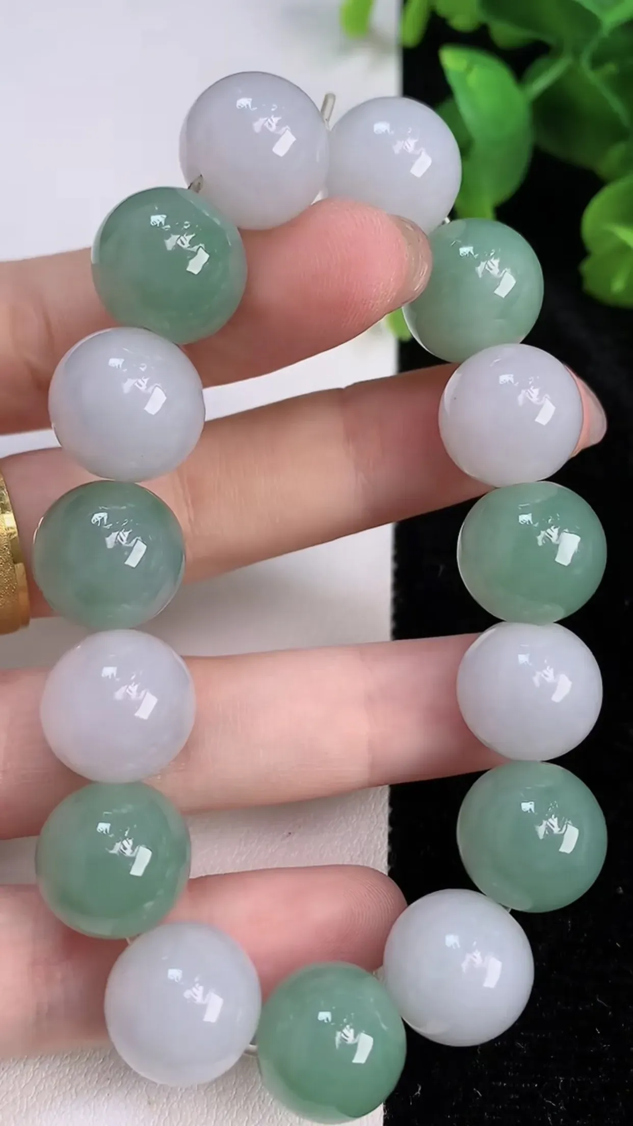 缅甸天然翡翠a货 老坑料起胶冰润 双彩圆珠手串 手链  尺寸13.5mm 15颗 y  62.41