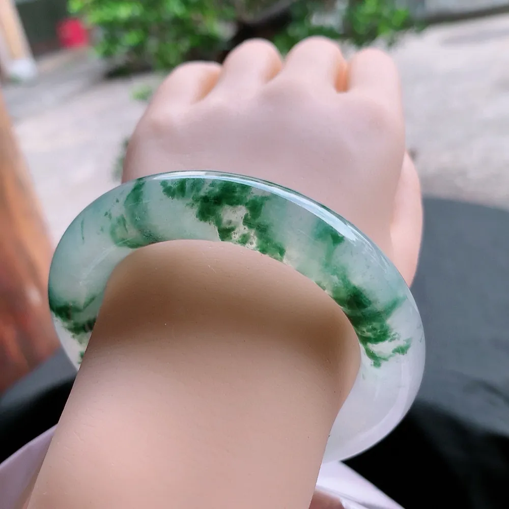 正圈冰玻飘花 无瑕 尺寸:58.5/13/12.5 花美 种水好️️