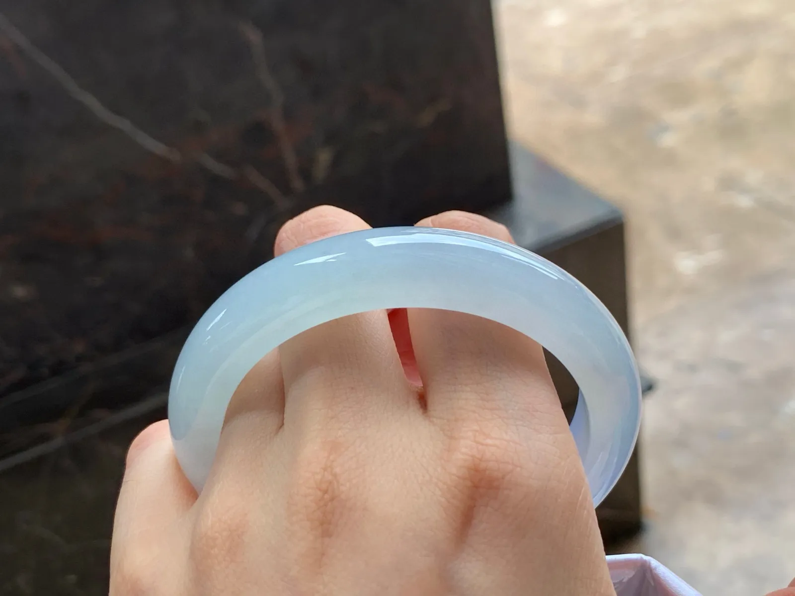 大圈手镯
水润60/13/9.6mm