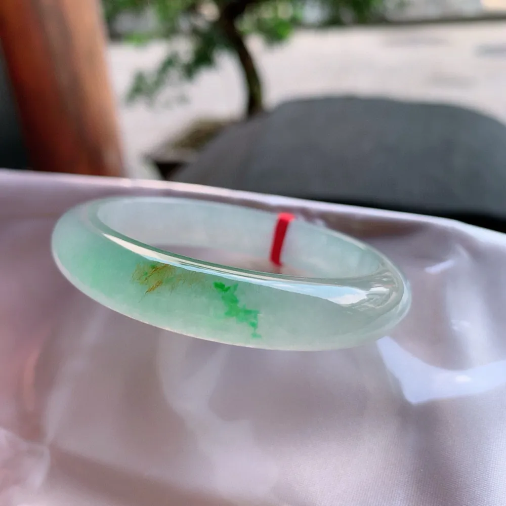正圈高冰黄加绿 无瑕 尺寸:53.3/10.9/7.6  种色俱佳🥰🥰