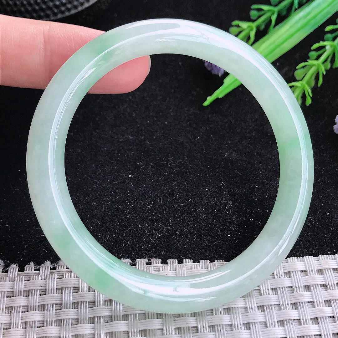 自然光55.5/8.6老坑冰润起胶飘绿圆条手镯玉镯平安镯美人镯