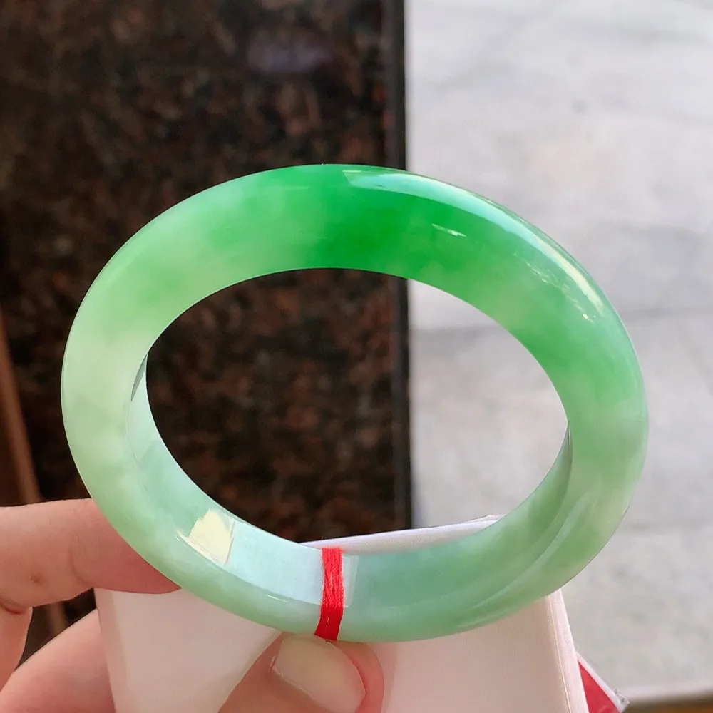 正圈冰阳绿 一丝细线 尺寸:61.1/12.5/10.4 色好🥰🥰