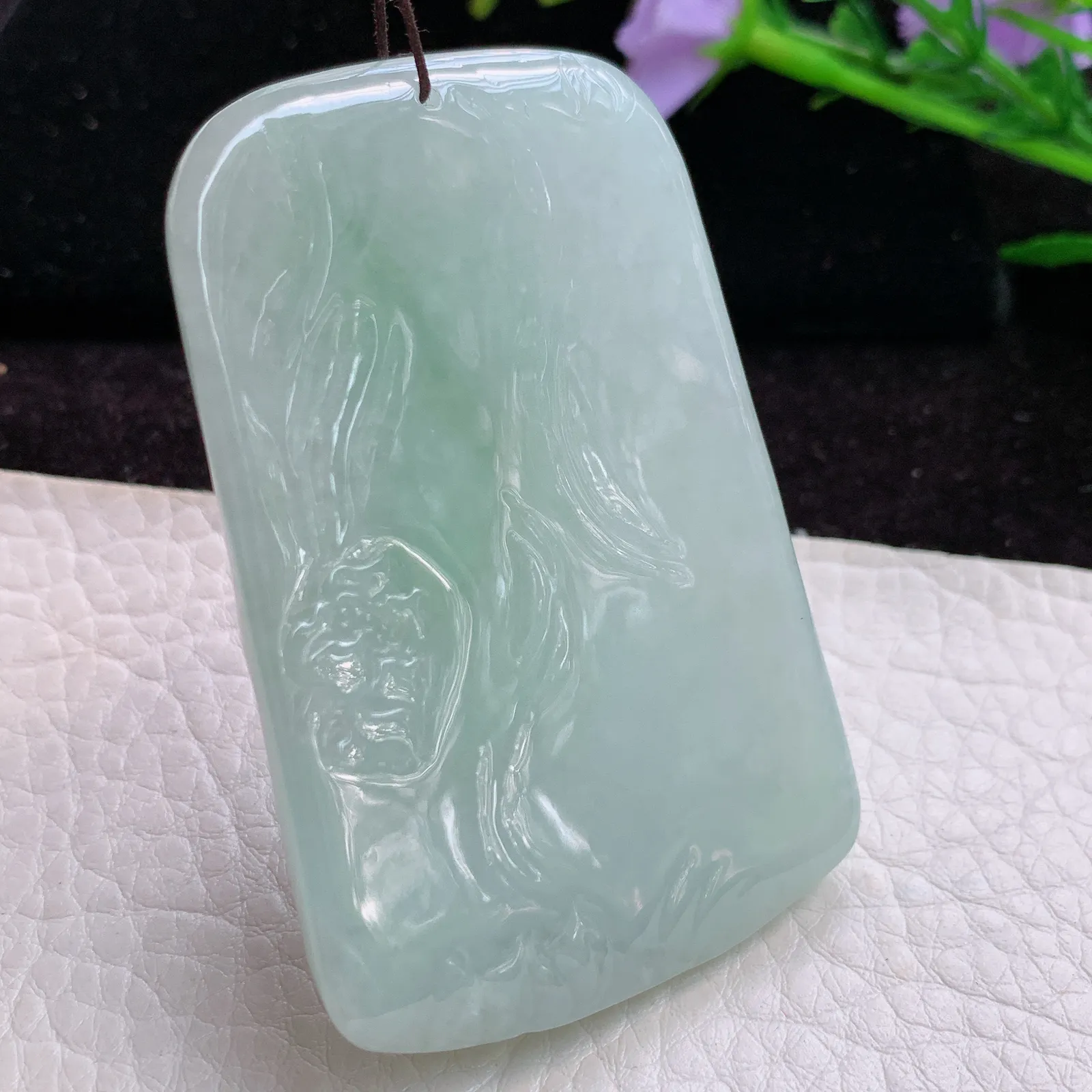sd实拍63.5*40.8*12.2老坑精雕胶感翡翠清新普贤菩萨玉吊坠 玉挂件