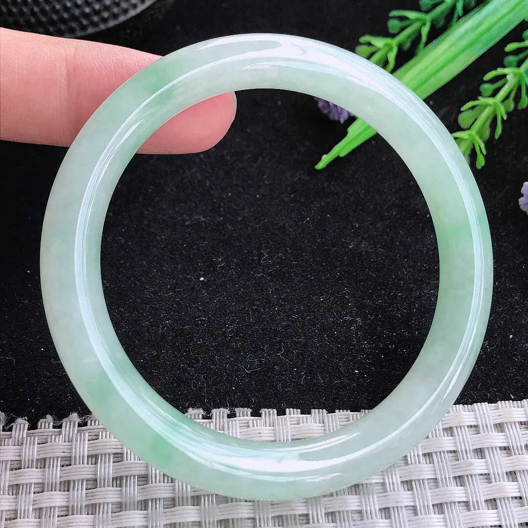 自然光55.5/8.6老坑冰润起胶飘绿圆条手镯玉镯平安镯美人镯