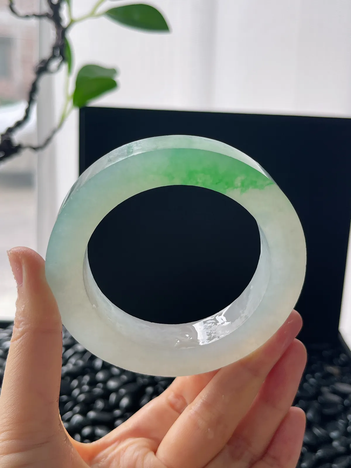 翡翠镯饼，⭕️正圈最大做61，圆条最大做57；最小做55.9