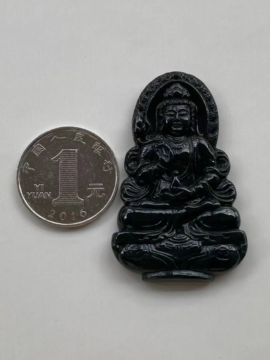 墨翠【大时至菩萨】细腻干净，黑度好，性价比高，雕工精湛，打灯透绿..