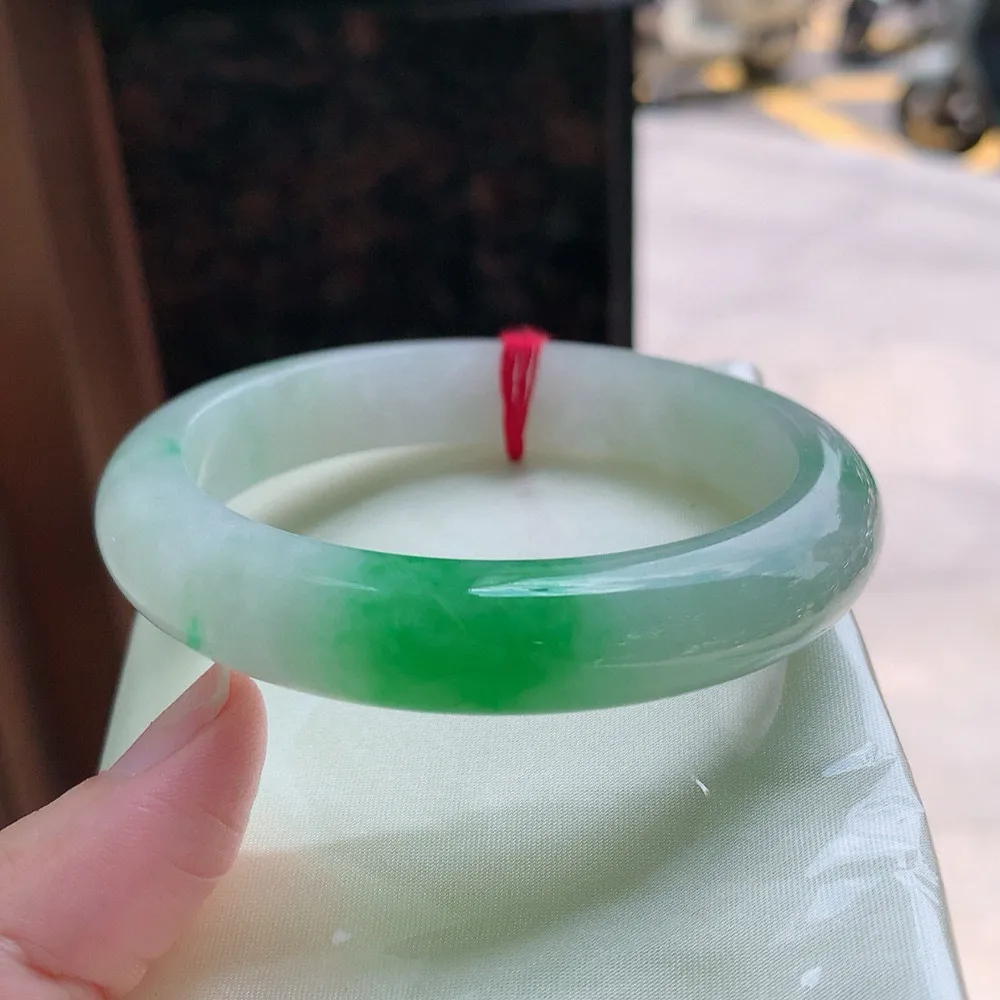 正圈冰阳绿 无瑕 尺寸:59.7/12.4/8.7 色好️️
