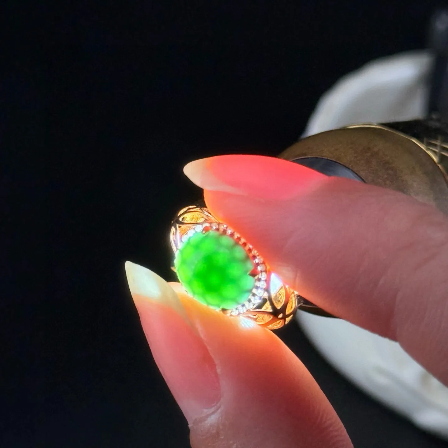 精品18k墨翠耳包 种好色正 黑度极好 打灯通透