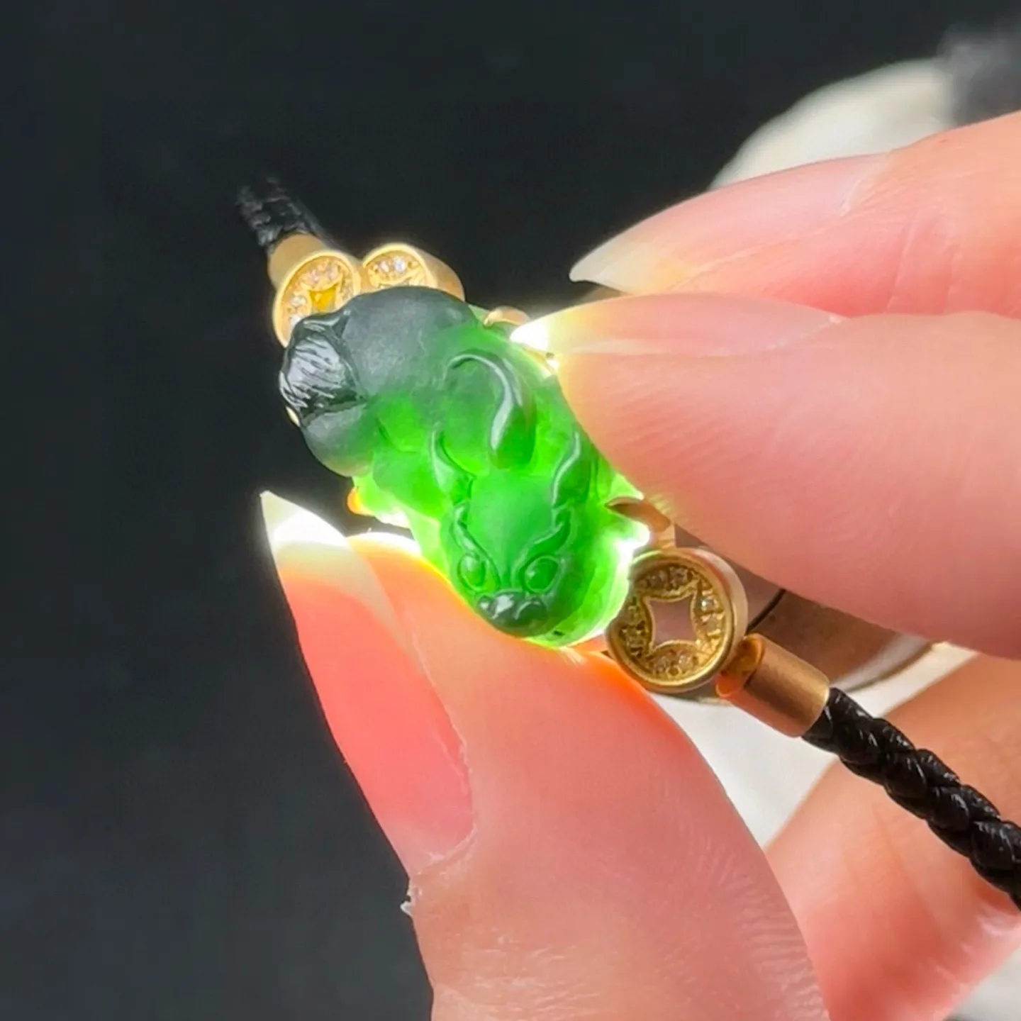 精品18k墨翠貔貅手环 种好色正 黑度极好 打灯通透 油性十足 尺寸18.3