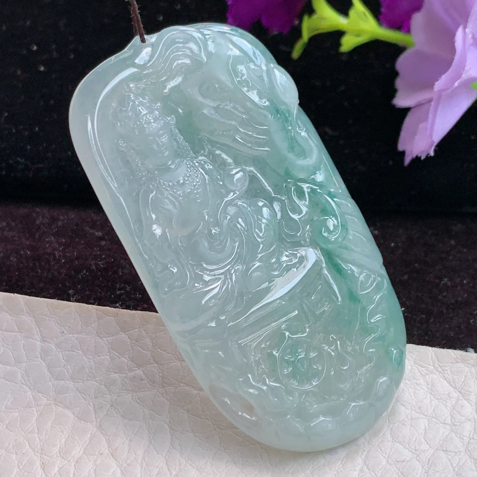 sd实拍61.8*32.8*6.4老坑精雕冰胶飘花生肖守护神普贤菩萨玉吊坠 玉挂件