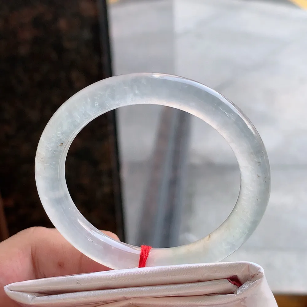 圆条冰玻种  无瑕 尺寸:50.1/8.1 种水好起刚光