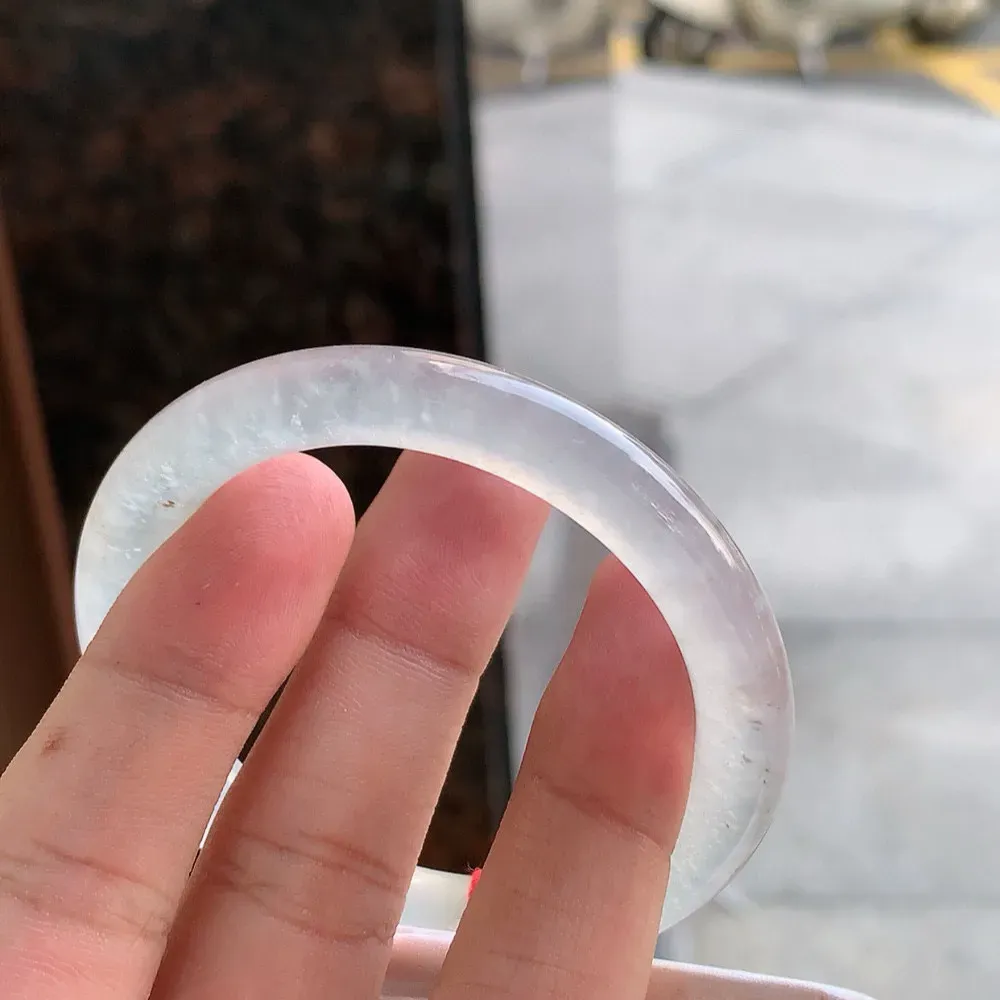 圆条冰玻种  无瑕 尺寸:50.1/8.1 种水好起刚光