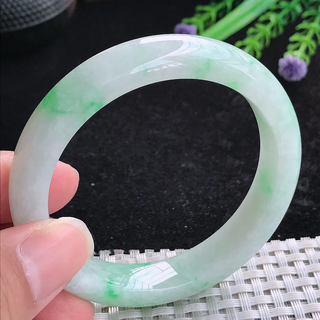 自然光53.5/11.6/8老坑精美冰润飘阳绿手镯玉镯平安镯美人镯