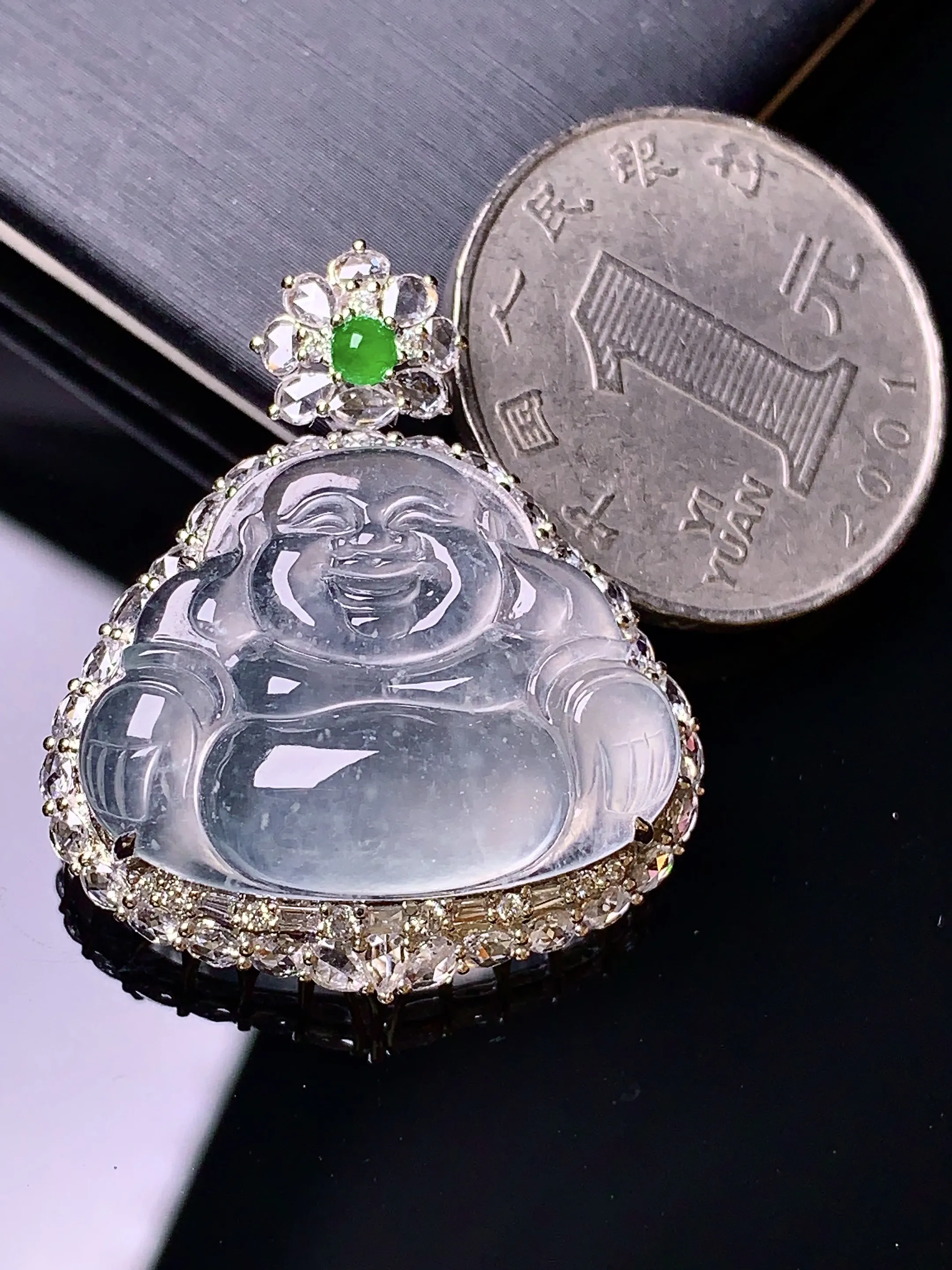18k金钻镶嵌冰种佛公吊坠 玉质细腻 水润亮眼 色泽艳丽 整体尺寸32.3*28*11.2