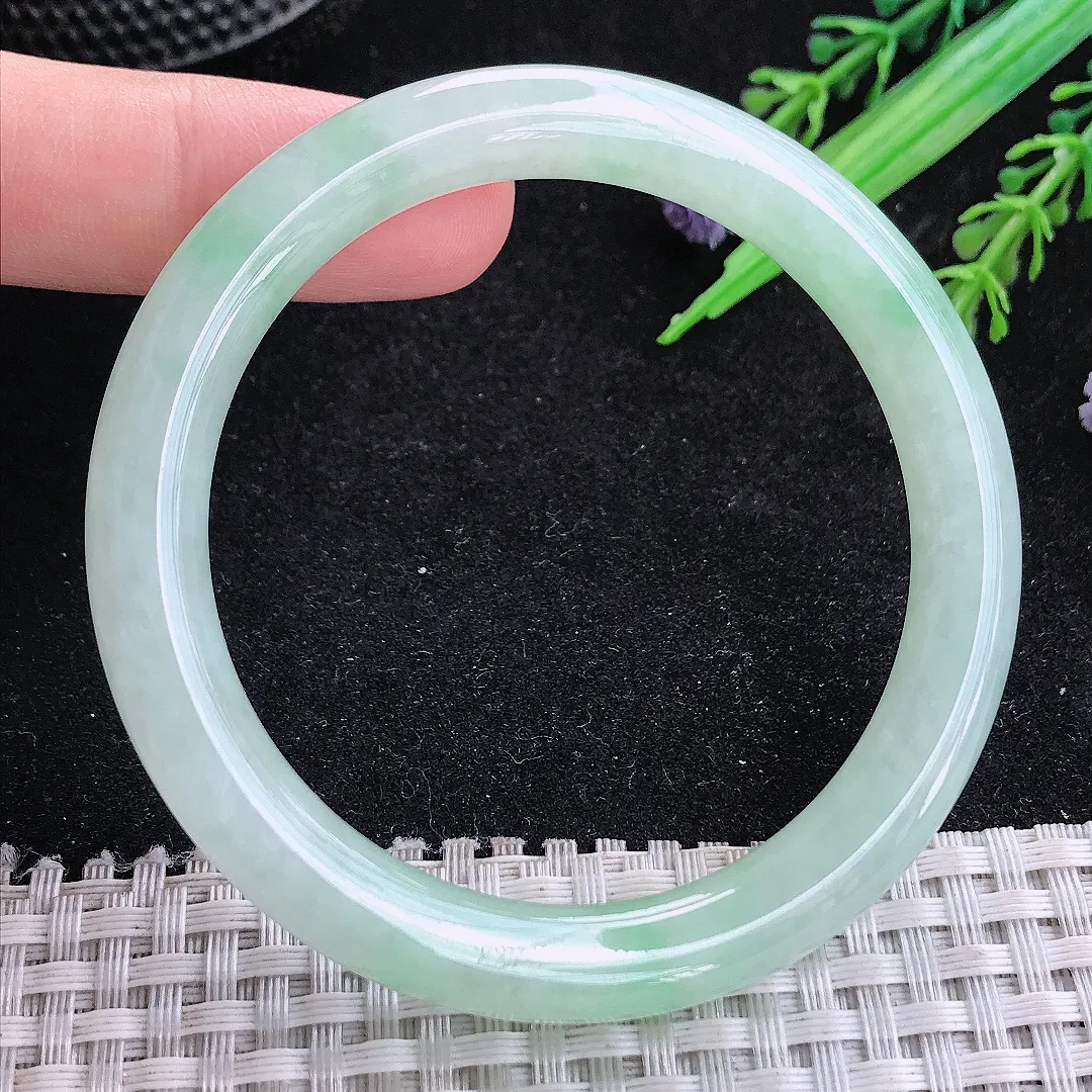 自然光55.5/8.6老坑冰润起胶飘绿圆条手镯玉镯平安镯美人镯