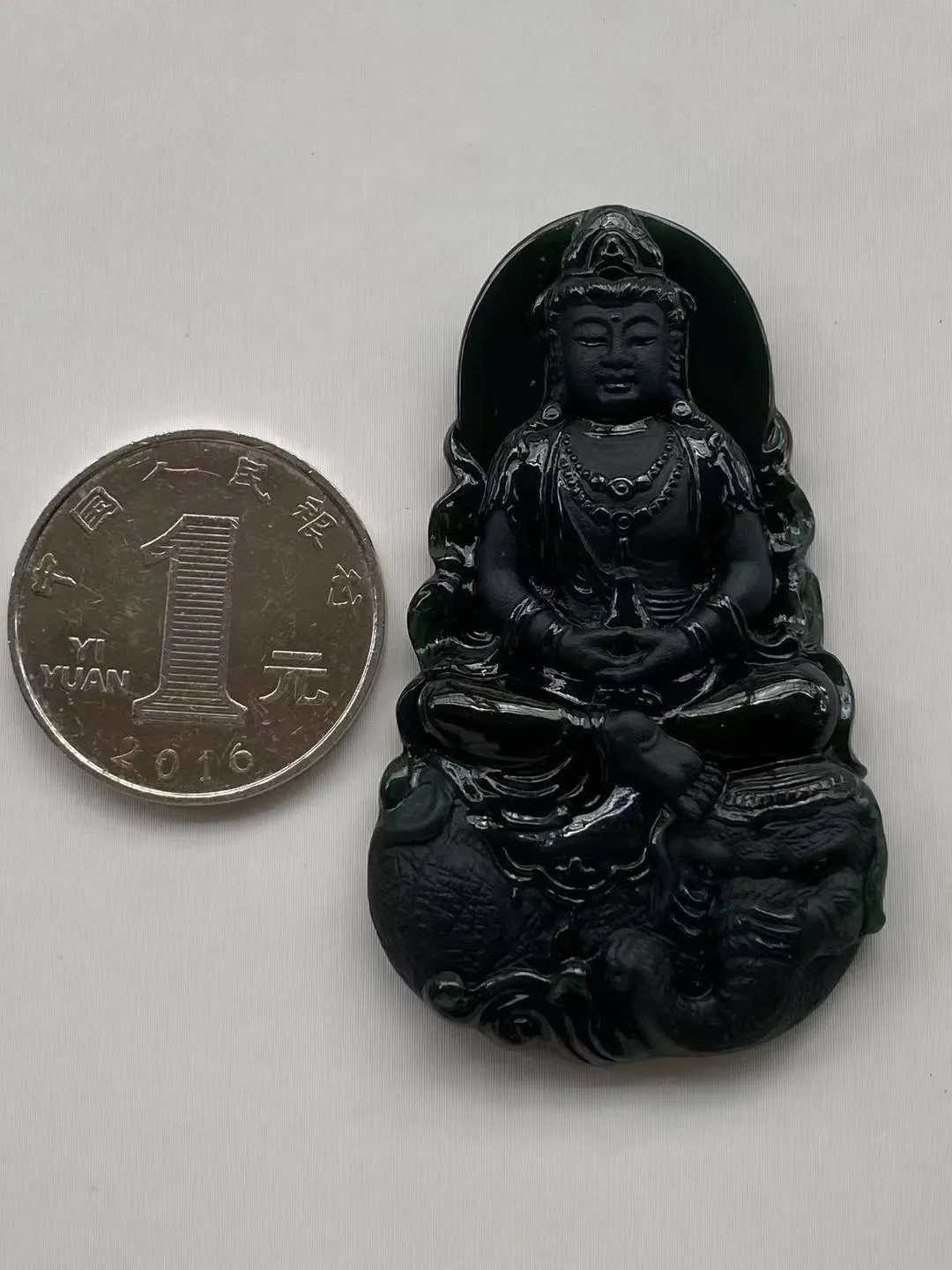 墨翠【普贤菩萨】细腻干净，黑度好，性价比高，雕工精湛，打灯透绿.