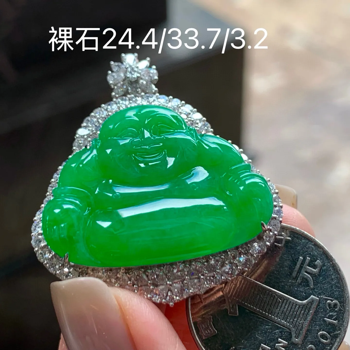 满色坐佛
真金镶嵌 大气