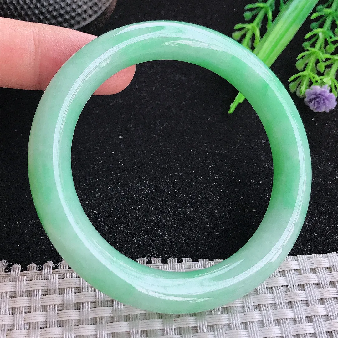 自然光54.5/10.2/9.7老坑秀气满绿苹果绿圆条手镯玉镯平安镯美人镯