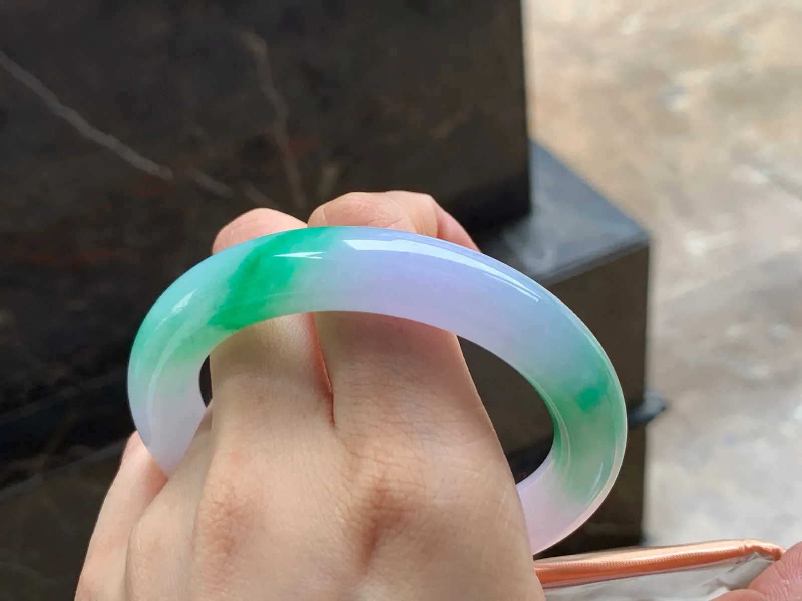 春彩福镯
细腻56.5/12mm