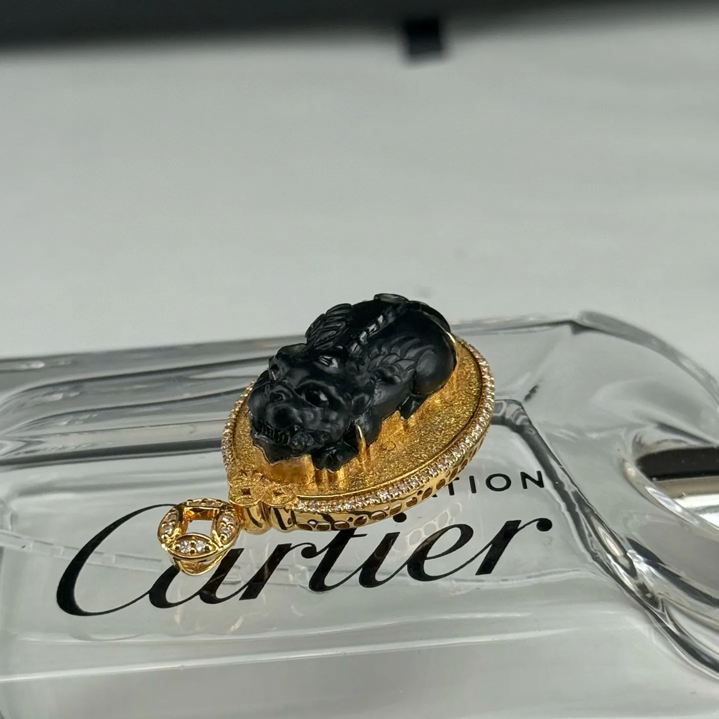 精品18k墨翠貔貅吊坠 种好色正 黑度极好 打灯通透 油性十足 尺寸37.8