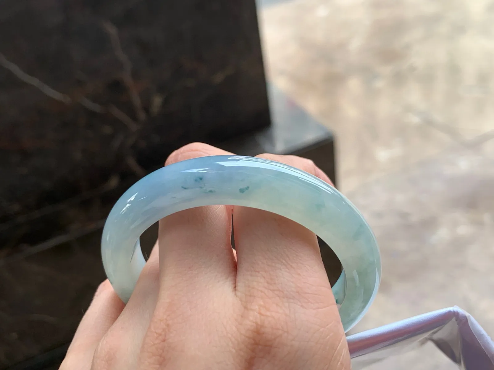飘花手镯
水润55.3/11.7/8.3mm