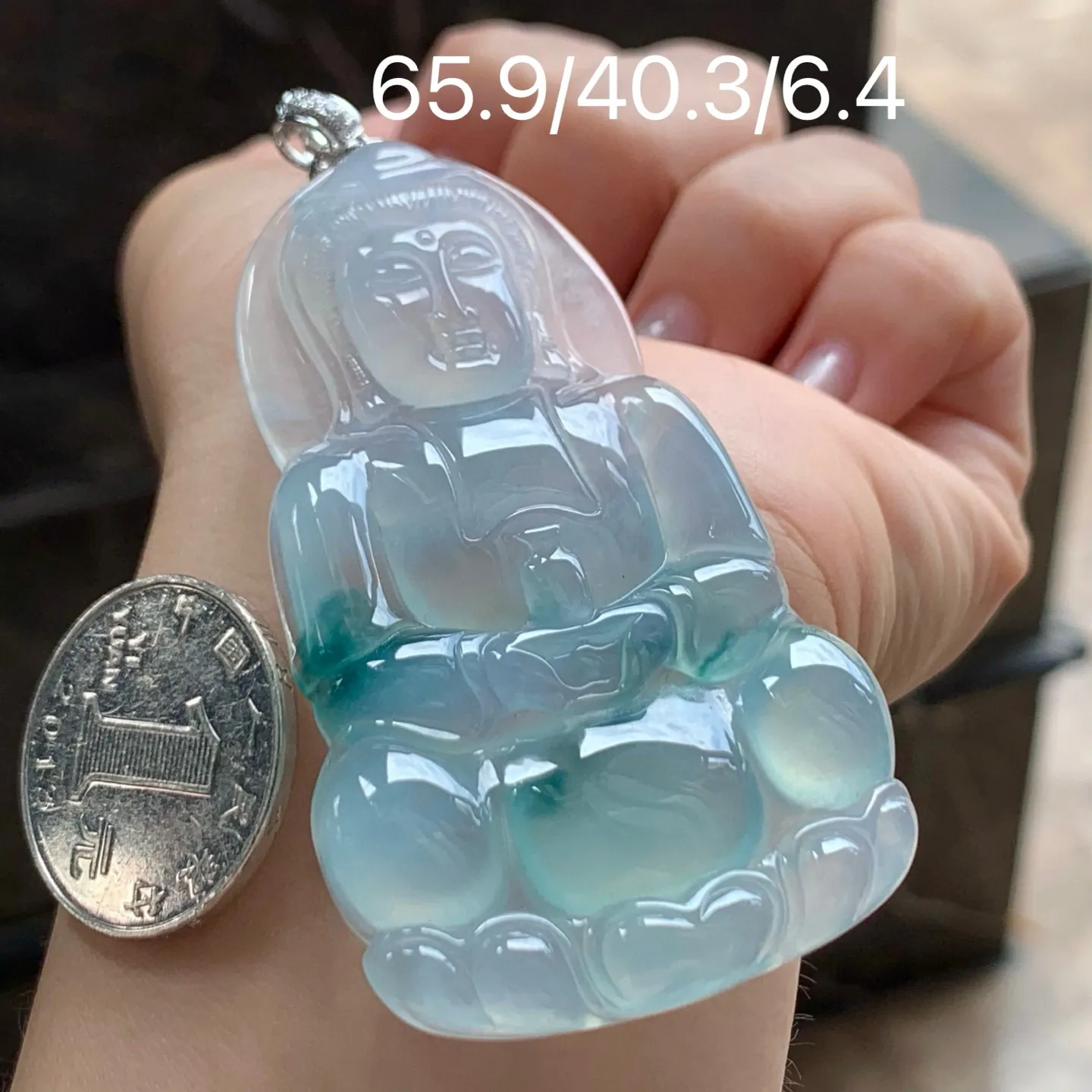 冰种飘花观音
大气 金扣