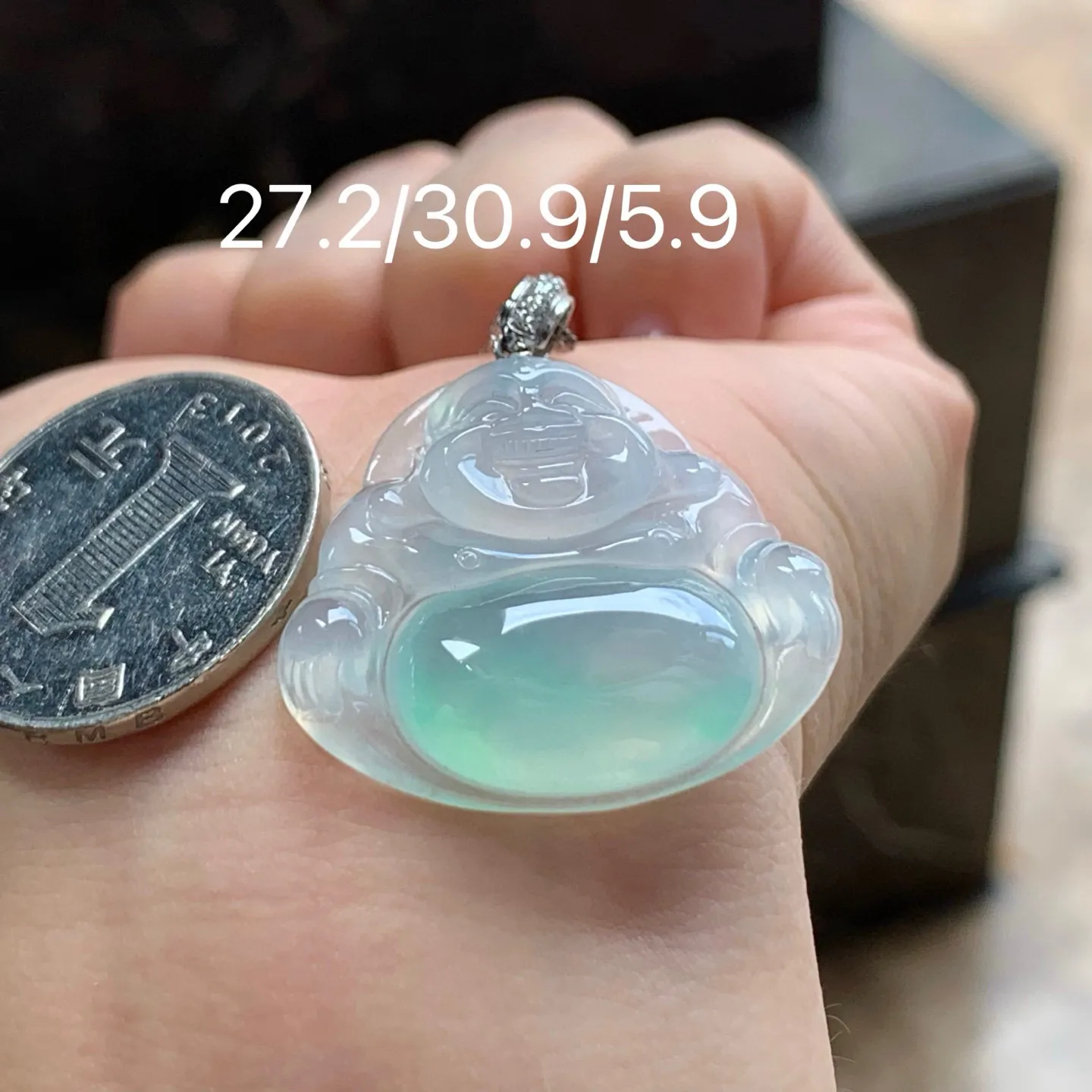 冰种带色坐佛
清爽 金扣