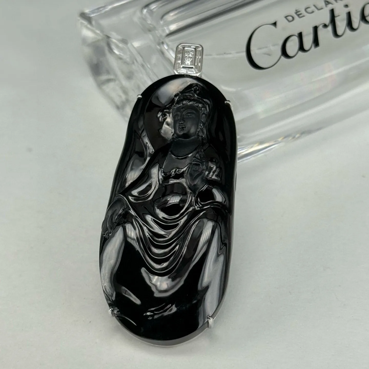 精品18k墨翠观音 种好色正 黑度极好 打灯通透 油性十足 尺寸67.2